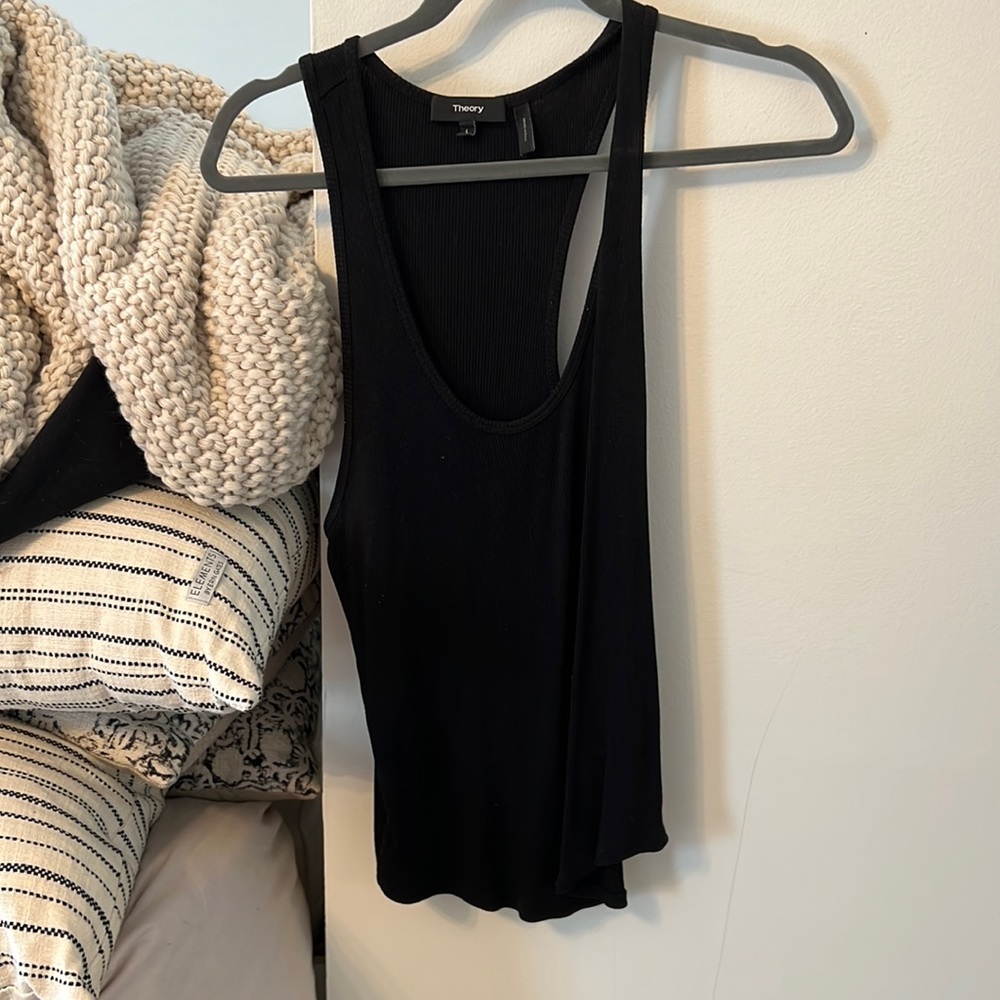 Black theory tank